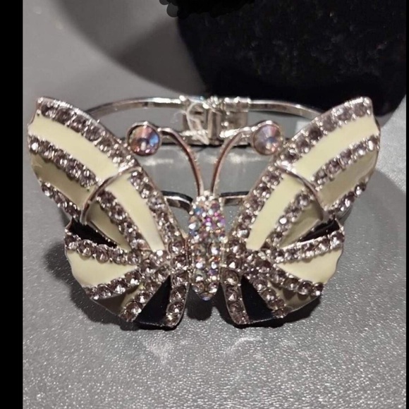 Butterfly Cuff Bracelet - Picture 1 of 1